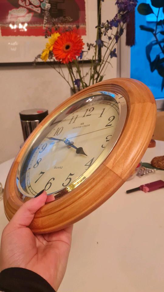 Vintage 80s 90s Wanduhr Meister Anker Quartz im Holzrahmen in Berlin