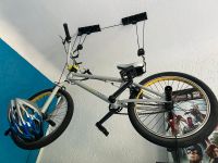 S'COOL XtriX 20 1-Gang BMX 20 Zoll, Giro Helm, Fahrrad Lift Hessen - Wiesbaden Vorschau