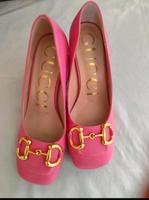 Verkaufe roza Damenschuhe von Gucci Niedersachsen - Damme Vorschau