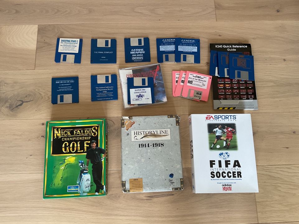 12 Commodore Amiga Spiele/ Versand inklusive in Zeven