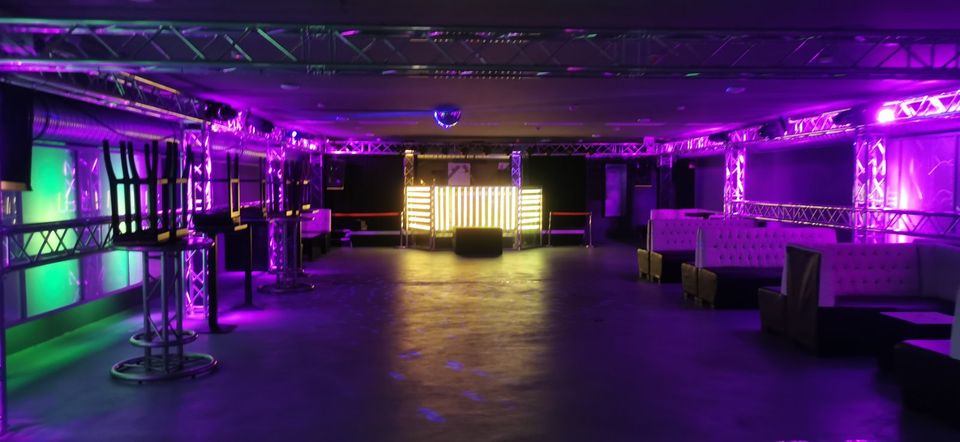 Eventlocation - Veranstaltungsort -  Hochzeitssaal - Club mieten Düsseldorf in Düsseldorf