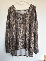 Weiches Sweatshirt mit Schlangenoptik von Orsay, Gr. M Niedersachsen - Goslar Vorschau