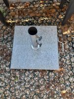 Schirmständer Granit ca. 40 kg geschätzt, auf Rollen Sachsen-Anhalt - Kemberg Vorschau