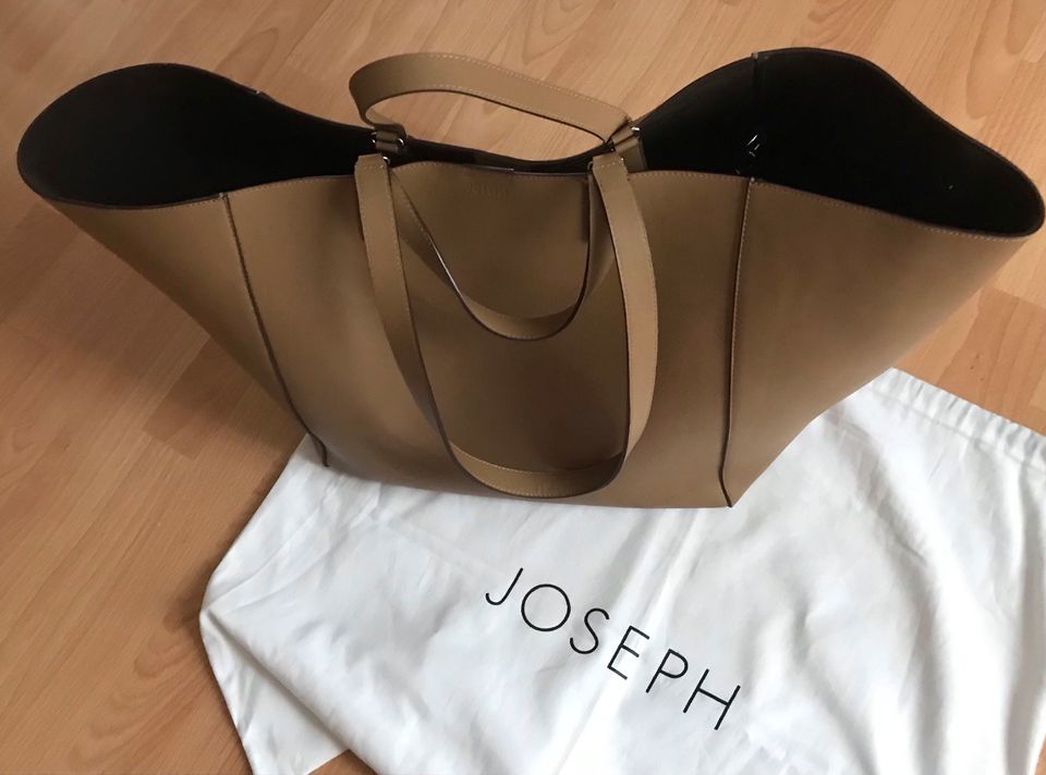 Joseph Shopper Tote Bag plus Pochette 100% Kalbsleder NP749€ in Bad Rappenau