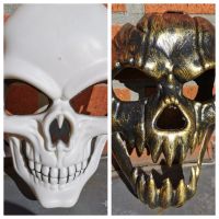 Maske Totenkopf Kunststoff Halloween neu Karneval SONDERPREIS Nordrhein-Westfalen - Neuss Vorschau