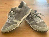 Maripe toller Sneaker Turnschuh grau Silber Gr. 39 Hessen - Rodgau Vorschau