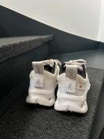On/Löwe Schuhe Stuttgart - Möhringen Vorschau