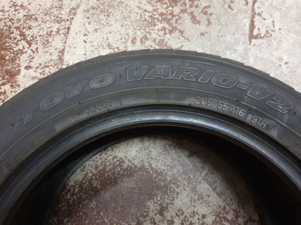 Winterreifen TOYO 205/55R16 in Wesel