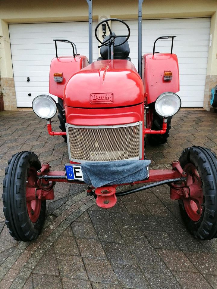Traktor Bautz AW 240 Oldtimer in Oelsberg