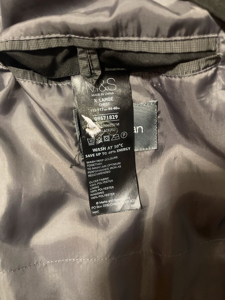 M&S Herren Mantel Gr: XL in München