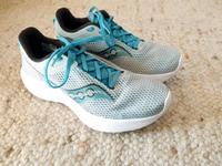 Saucony Gr. 42 Kinvara 14 Laufschuhe running shoes Niedersachsen - Uslar Vorschau