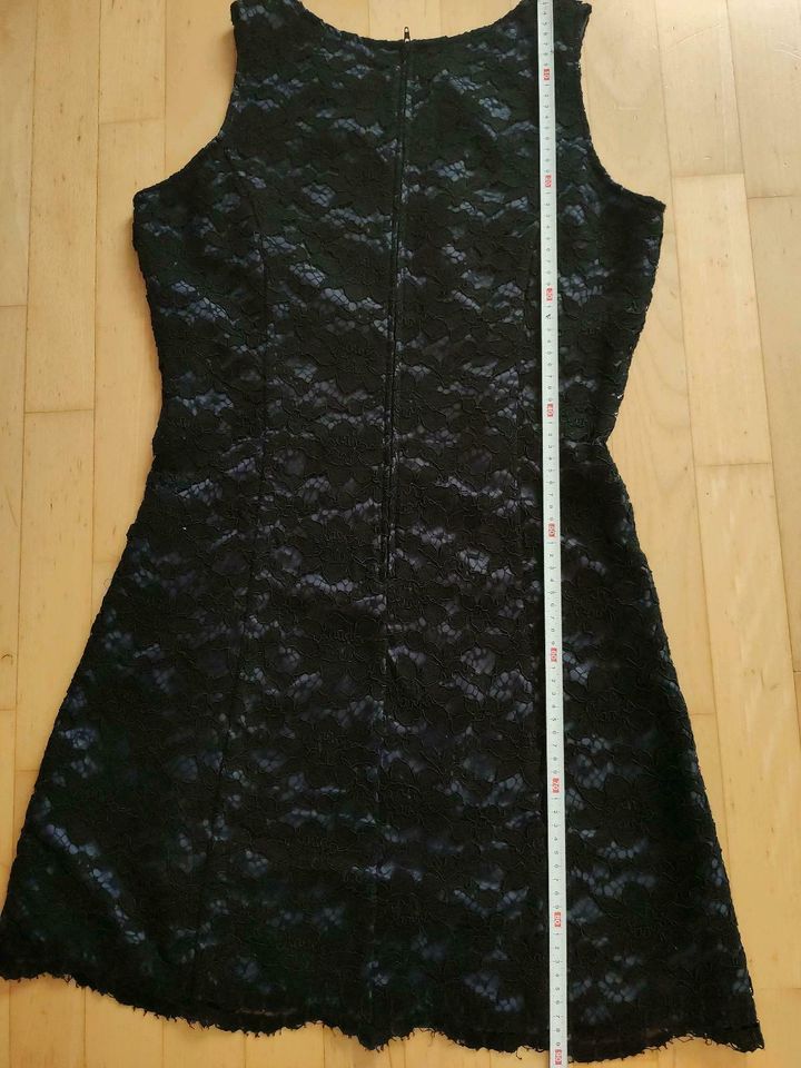 Kleid/Sommerkleid/Etuikleid chic Staccato Gr. 38 in Bühl