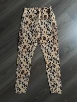 Leoparden Fabletics powerhold Leggings Short high waist Düsseldorf - Oberbilk Vorschau