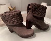 Neu!!! UGG Lynnea Boots Leder grau Gr. 38 Niedersachsen - Wennigsen Vorschau