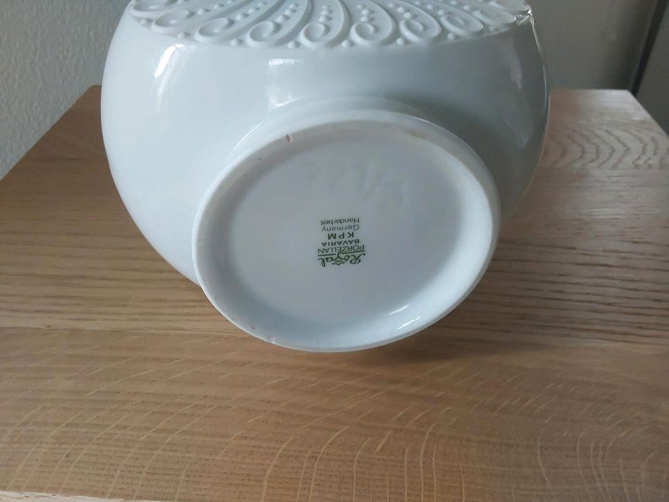 Royal Bavaria KPM Vase Handarbeit Bisquit Porzellan weiß 721/3 in Menden