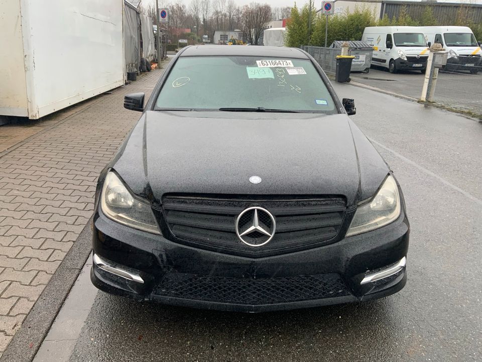 Mercedes Benz W204 C250 1,8l FB:040 ALLE ERSATZTEILE AB 1€ in Havixbeck