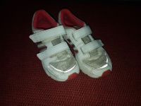 Adidas Turnschuhe 34 Klett rot weiß Schleswig-Holstein - Lübeck Vorschau