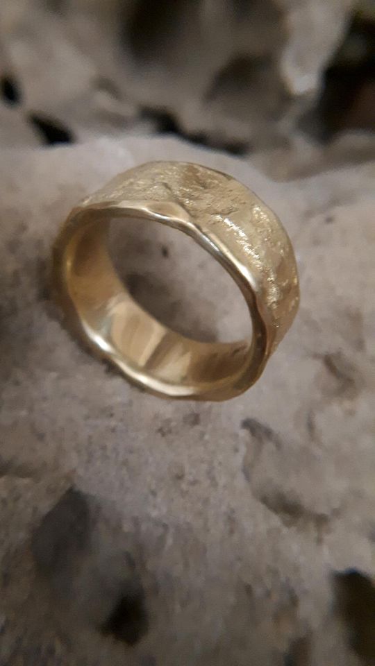 Handgefertigter Ring 999 Feingold Einzelstück NEU in Altlandsberg