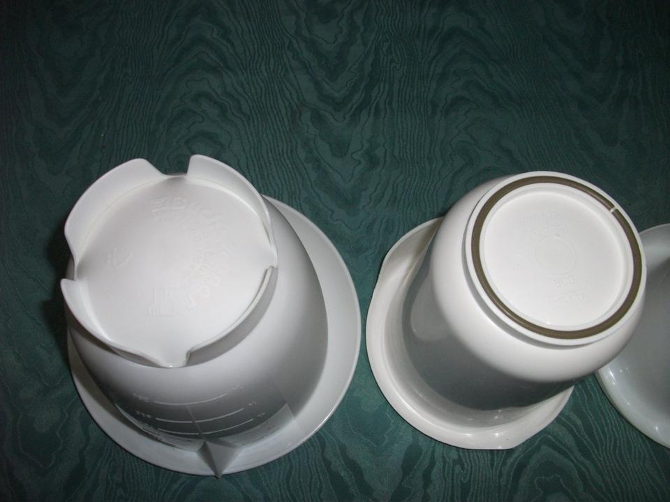 Rührtopf, Rührschüssel, Messbecher, aus Kunststoff, 3 Stück in Torgelow