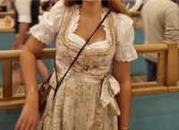 Rosa und weißes Dirndl mit Spitze München - Thalk.Obersendl.-Forsten-Fürstenr.-Solln Vorschau