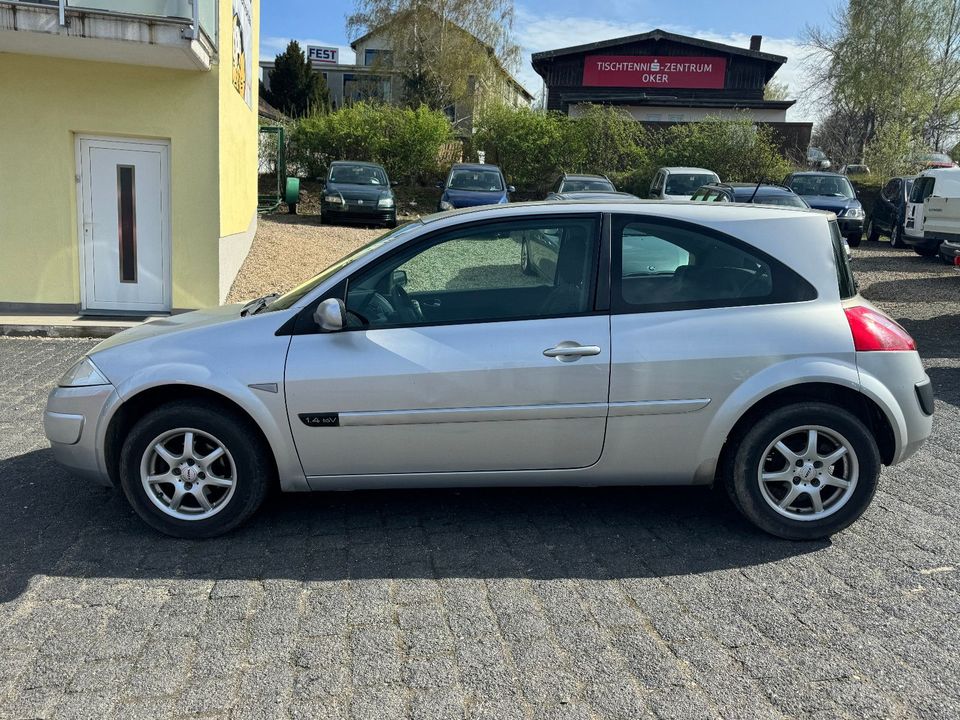 Renault Megane II Lim. 3-trg. Avantage*KLIMA* in Goslar