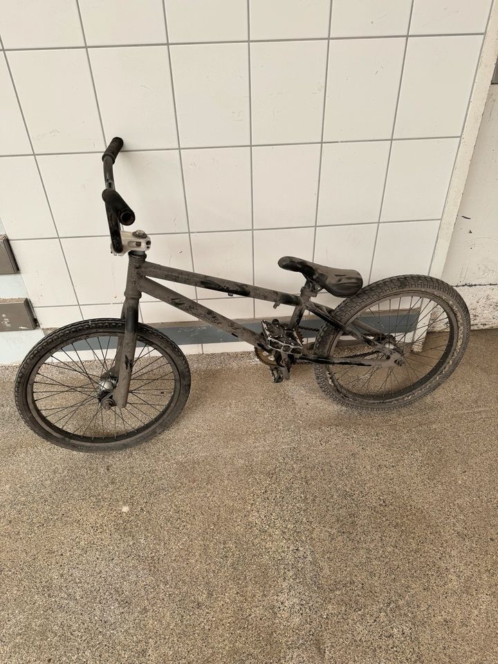 BMX Fahrrad in Schwalmstadt