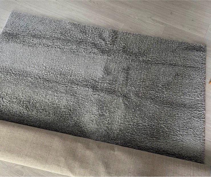 Teppich in Grau zu verkaufen in Tostedt
