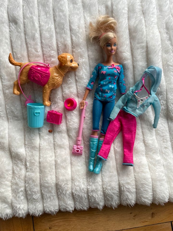 Barbie mit Hund in Herne