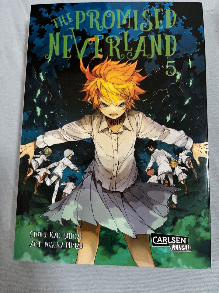 The Promised Neverland Manga Band 1-5 in Frankfurt am Main