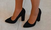 Wildleder Pumps high heels schwarz 40 neuwertig Essen - Altenessen Vorschau