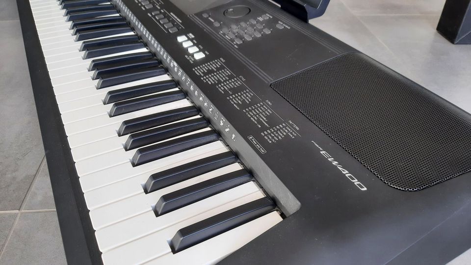 Yamaha PSR - EW400 Keyboard - TOP Zustand - Instrument in Bergisch Gladbach