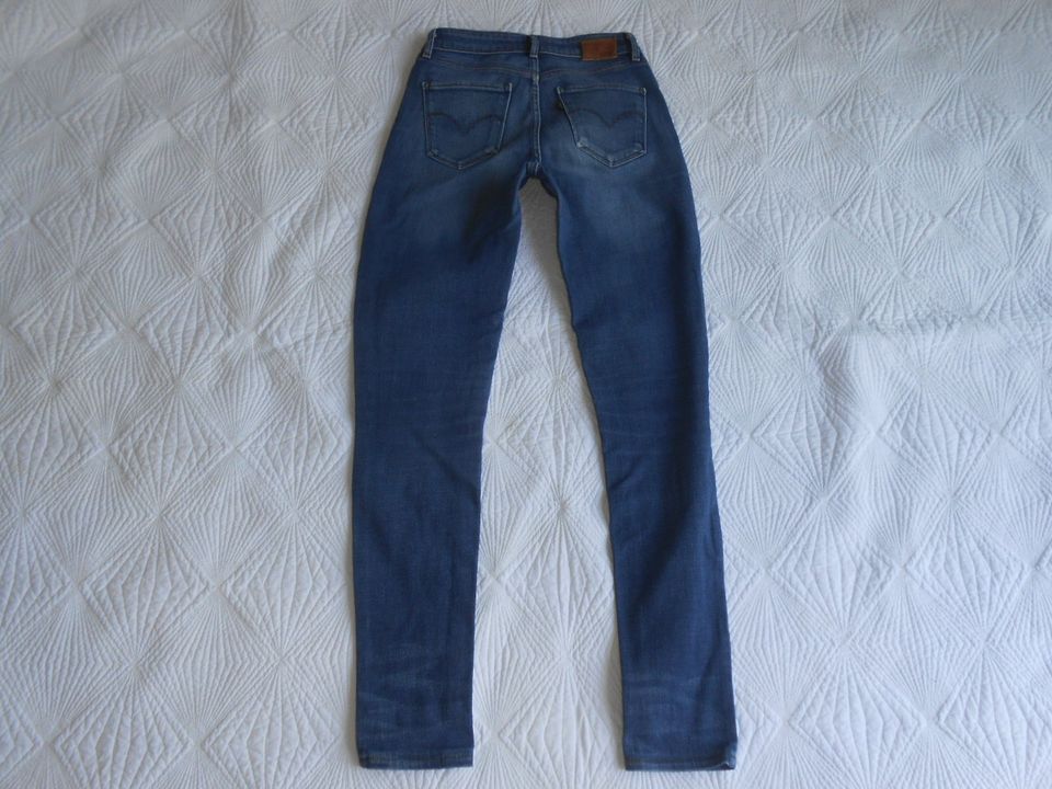 LEVIS LEVI´S: coole Jeans HIGH RISE SKINNY  W 26 gekürzt in Hamburg