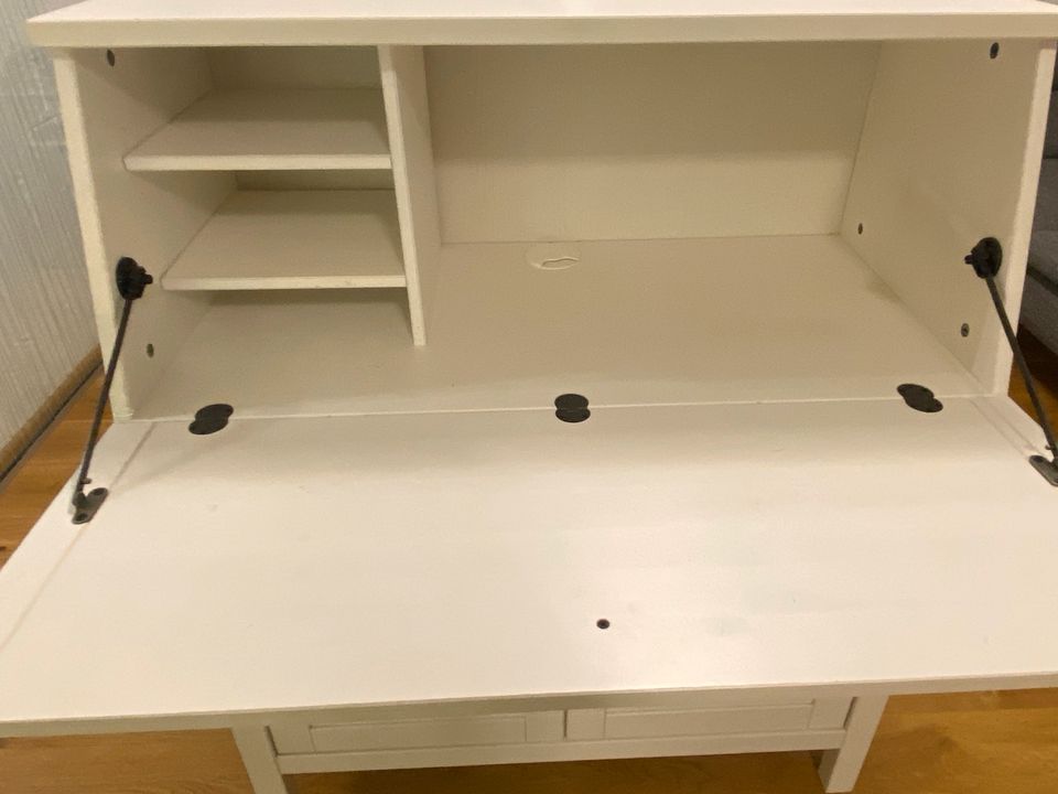 Ikea Hemnes Sekretär Schreibtisch Schrank weiß in Neutraubling