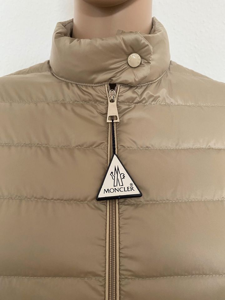 MONCLER Lans Kurze Daunenjacke Beige Gr 0 34 Neu Rechnung in Frankfurt am Main