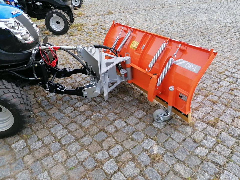 Schneeschild Agrometall OR L 1500 mit Niveauausgleich NEU in Neusalza-Spremberg