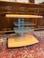 TV-Tisch (Holz) mit Zwischenböden aus Glas auf Rollen Nordrhein-Westfalen - Solingen Vorschau