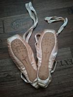 Ballett Spitzenschuhe Gr. 38 Ballettschuhe Ballerina Tanz Dresden - Briesnitz Vorschau
