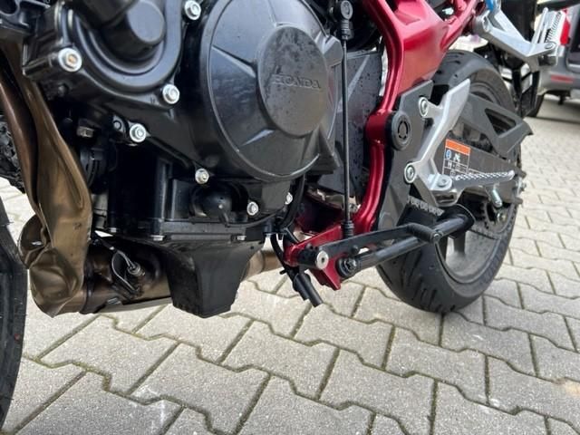 Honda CB 750 Hornet - dt. Modell 2023 - Unfall in Deggendorf