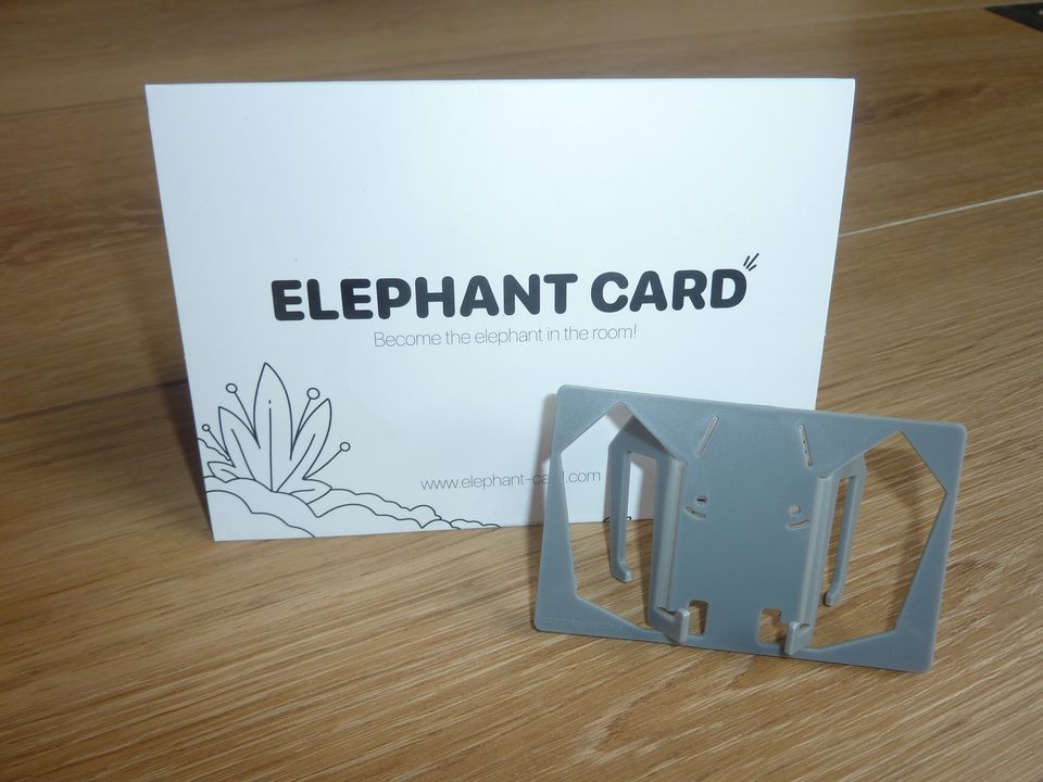 Elephant Card Handyhalterung iPhone in Kreditkartengröße grau NEU in Aachen