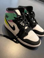Nike Air Jordan 1 Mid Nordrhein-Westfalen - Bedburg Vorschau