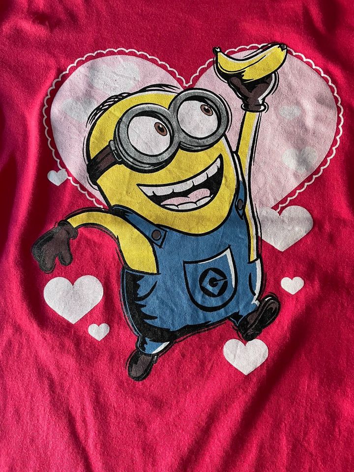 Shirt Minion pink in Größe 110/116 in Hörselberg-Hainich