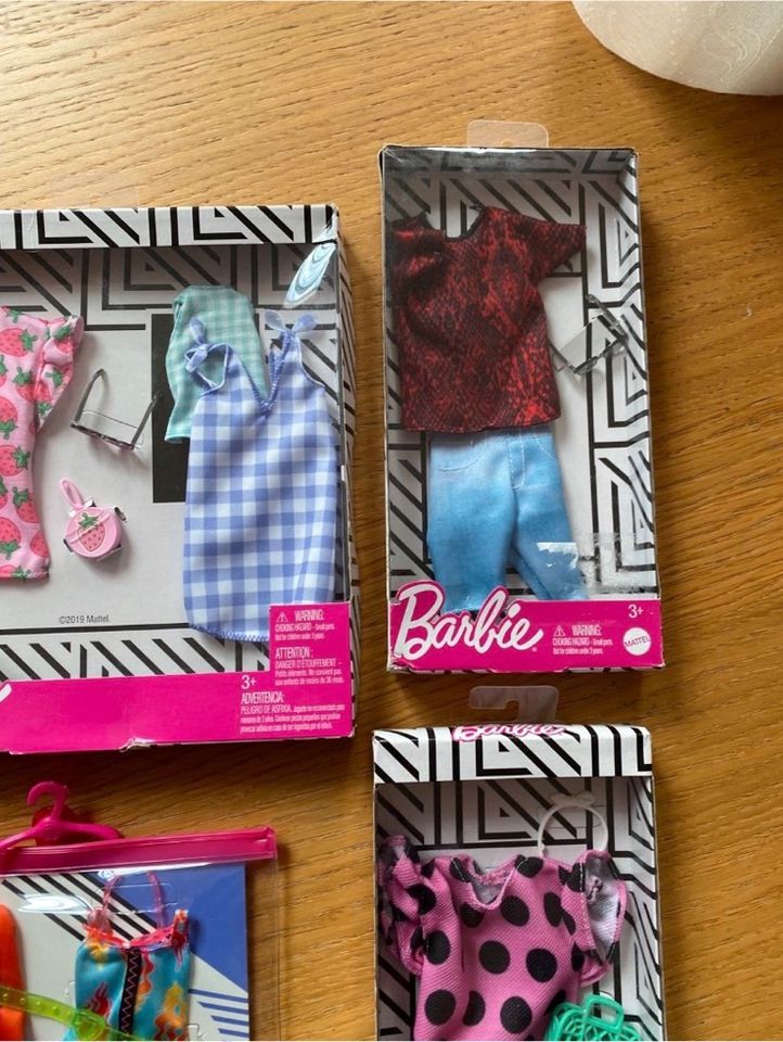 Barbie Fashion Kleidung Set in Berlin