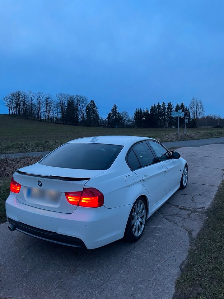 BMW 320D E90 LCI M-Paket in Bad Rodach