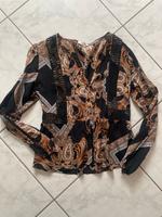 Bluse mit Ornamenten Gr. 36 Nordrhein-Westfalen - Ahlen Vorschau