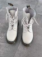 Dr. Martens Stiefel Leder Neu und ungetragen Hessen - Kriftel Vorschau