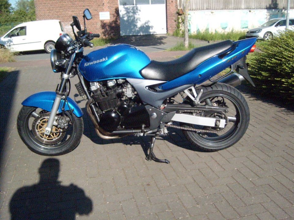 Kawasaki ZR7 Inspektion/Reifen/Tüv/Neu in Rheurdt