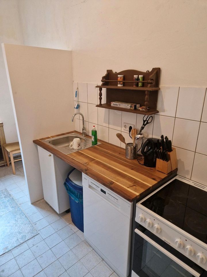 Frauen WG, S-Bahnhof Neukölln, 2 Zimmer frei, Altbau in Berlin