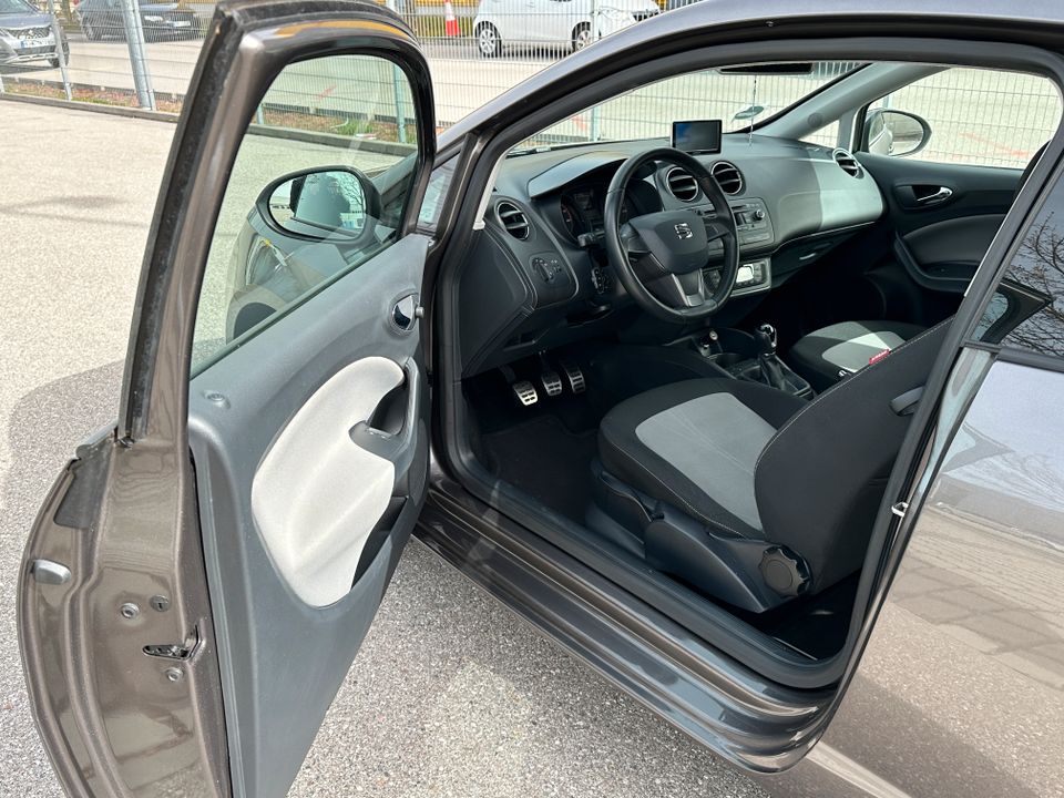 Seat Ibiza 1.2 TSI SC Style mit neue Tüv in Germering