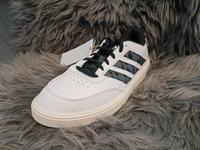 Adidas Courtblock 44 Zebra *Neu* Baden-Württemberg - Friedrichshafen Vorschau