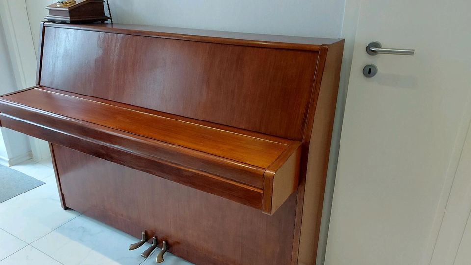 Klavier Yamaha Nussbaum in Heinsberg